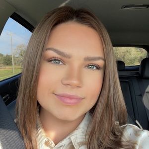 Meet your Posher, Josie